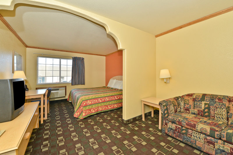 Americas Best Value Inn & Suites Colorado Springs Co - Colorado Springs, CO