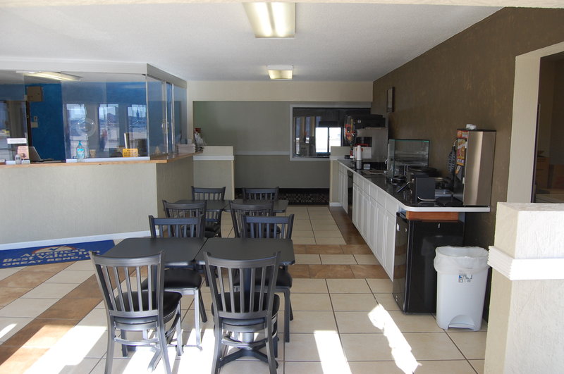 Americas Best Value Inn - Great Bend, KS