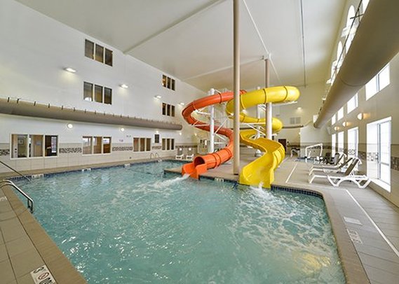 Comfort Suites - Minot, ND