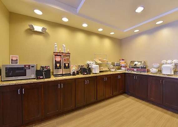 Comfort Suites - Minot, ND