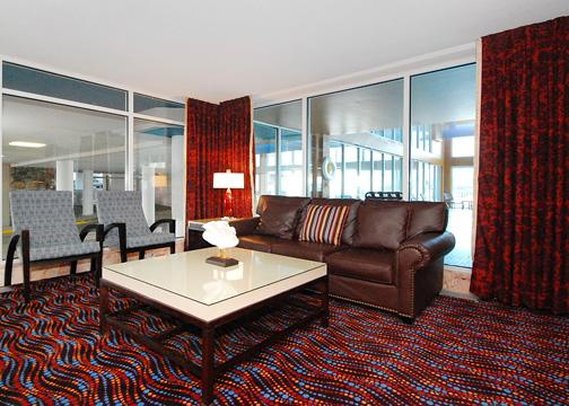 Quality Inn & Suites Beachfront - Ocean City, MD