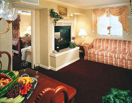 John Carver Inn & Spa - Plymouth, MA
