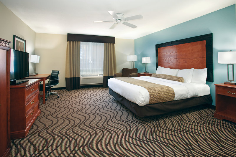Holiday Inn Express - Santa Rosa, NM