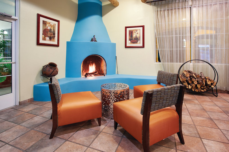 Holiday Inn Express - Santa Rosa, NM