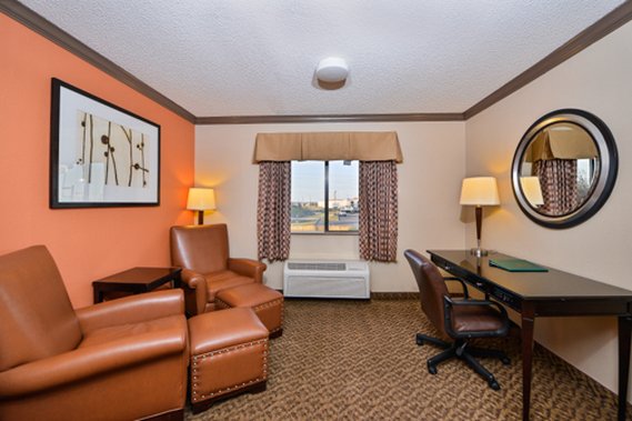 Quality Inn & Suites - Beaumont, TX