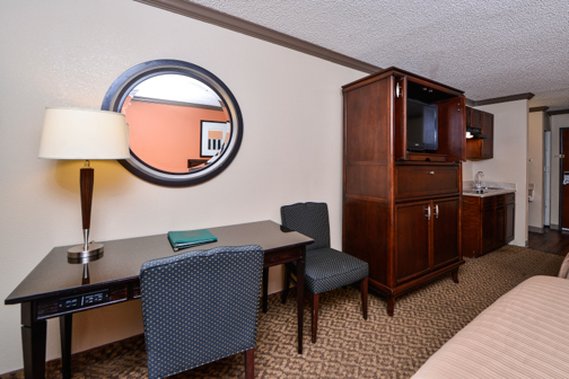 Quality Inn & Suites - Beaumont, TX