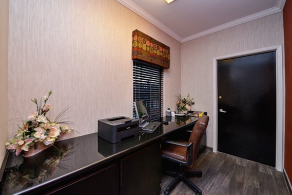 Quality Inn & Suites - Beaumont, TX