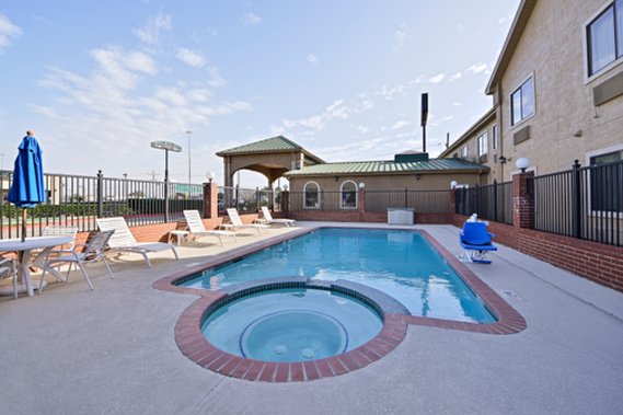 Quality Inn & Suites - Beaumont, TX