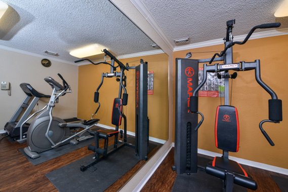 Regency Inn and Suites - Independence, MO