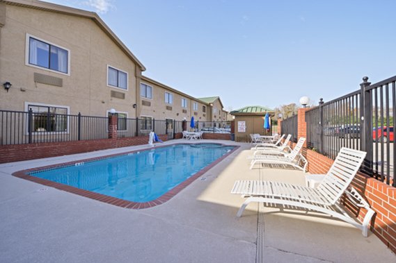 Quality Inn & Suites - Beaumont, TX