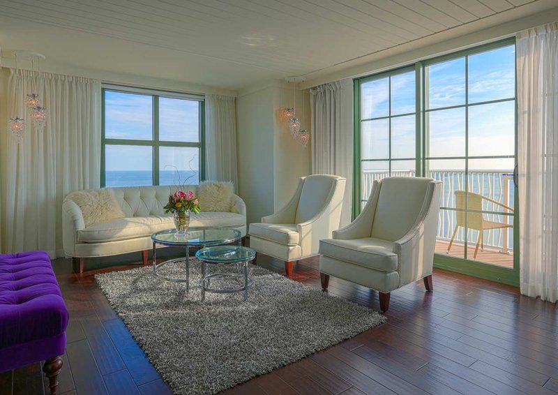 Hilton Virginia Beach Oceanfront - Virginia Beach, VA