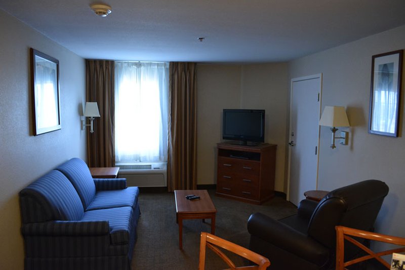 Candlewood Suites PERRYSBURG - Perrysburg, OH