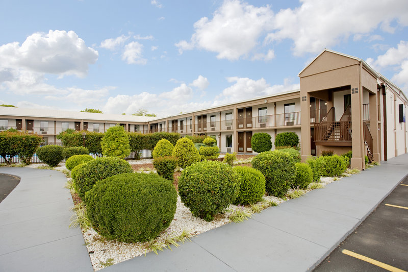 Americas Best Value Inn-Shelbyville - Shelbyville, TN