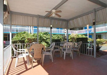 Vista Inn & Suites-Tampa - Tampa, FL