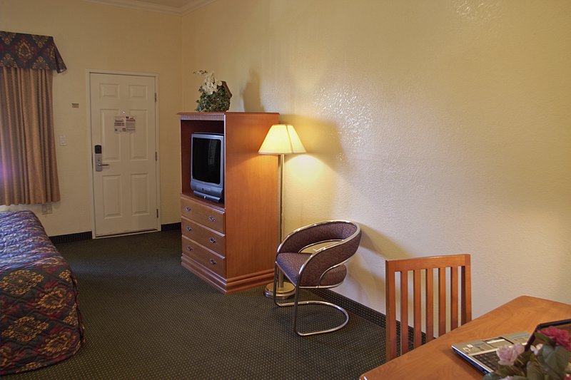 Americas Best Value Inn & Suites Granada Hills - Granada Hills, CA
