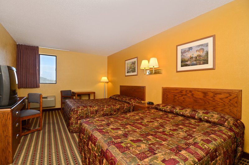 Americas Best Value Inn - Centralia, IL