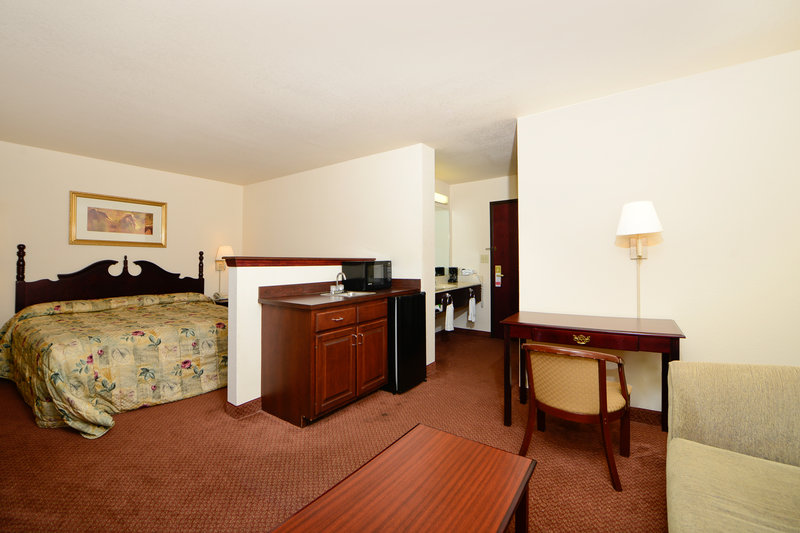 Americas Best Value Inn - Hartselle, AL
