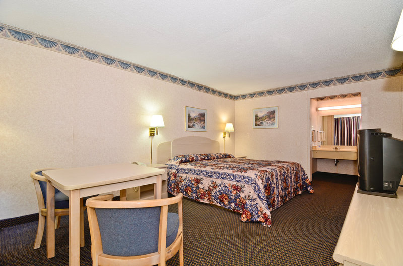 Americas Best Value Inn - Sanford, NC