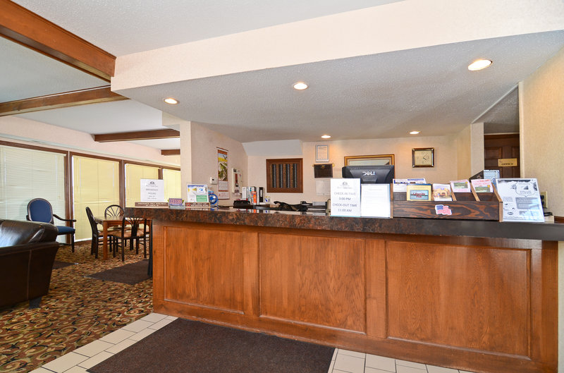 Americas Best Value Inn - Lake Saint Louis, MO