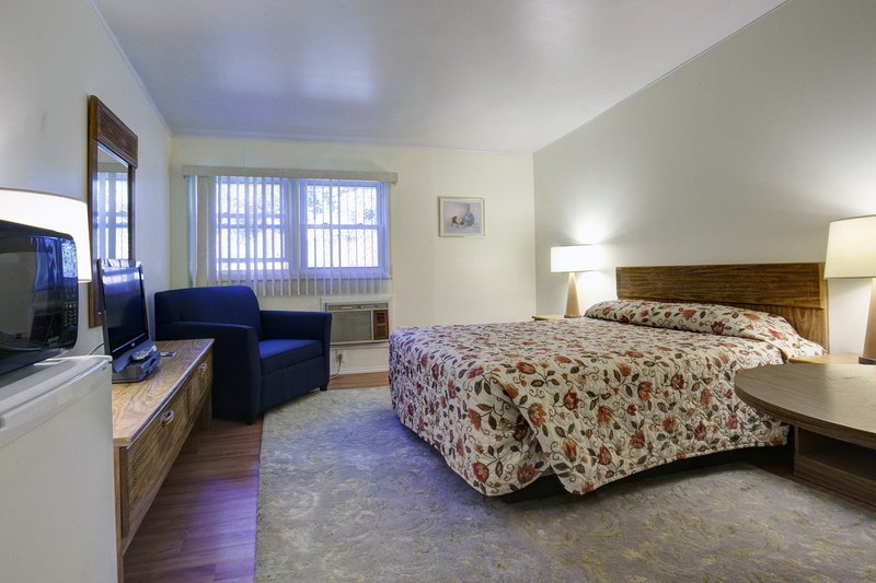 Americas Best Value Inn - Highland, NY