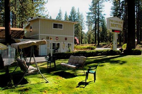 Pine Cone Acre Motel - South Lake Tahoe, CA