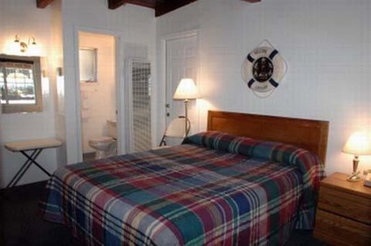 Pine Cone Acre Motel - South Lake Tahoe, CA