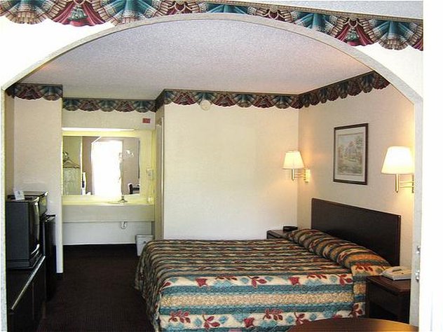 Americas Best Value Inn - Acworth, GA