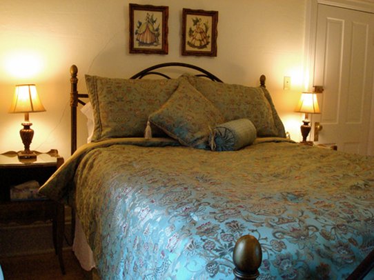 The Bridge Street Inn - Charlevoix, MI