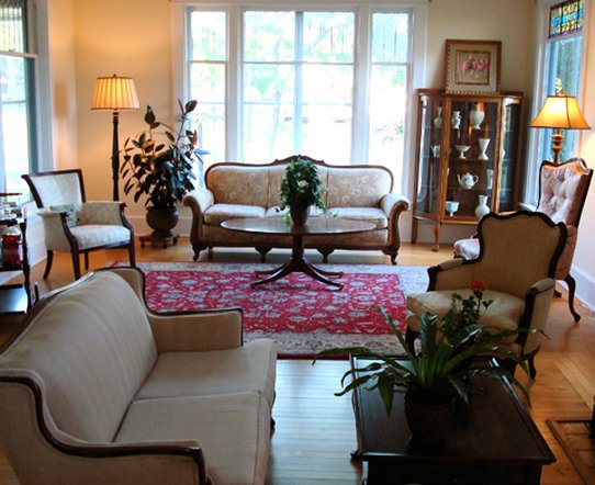 The Bridge Street Inn - Charlevoix, MI