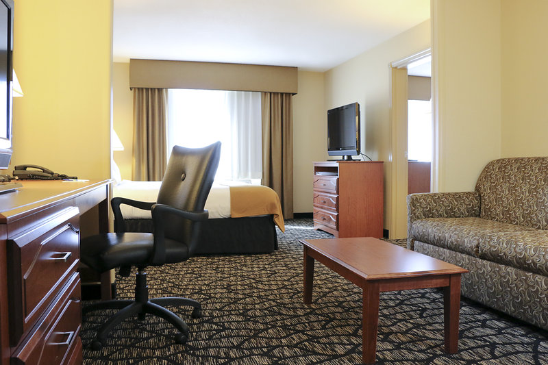 Holiday Inn Express Hotel & Suites - Grand Junction, CO