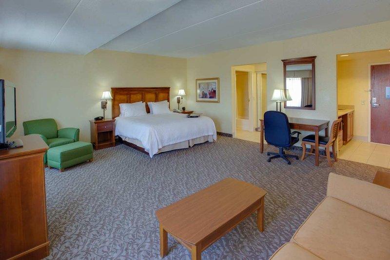 Hampton Inn & Suites Ephrata-Mountain Springs - Ephrata, PA