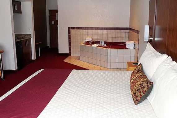 Northfield Inn Suites & Conference Center - Springfield, IL