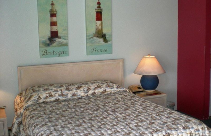 Embarcadero Resort Hotel - Newport, OR