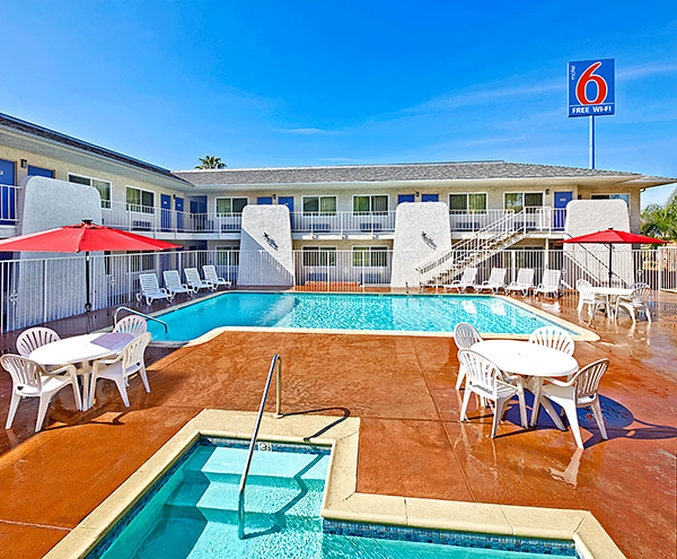 Motel 6 - Redlands, CA