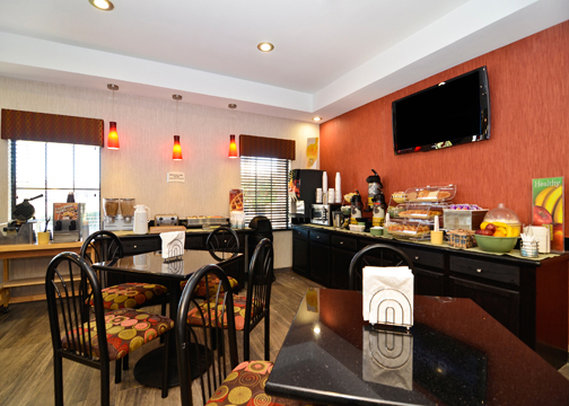 Regency Inn and Suites - Independence, MO