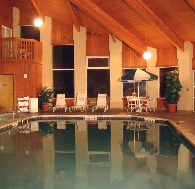 AmeriStay Inn & Suites - Moses Lake, WA