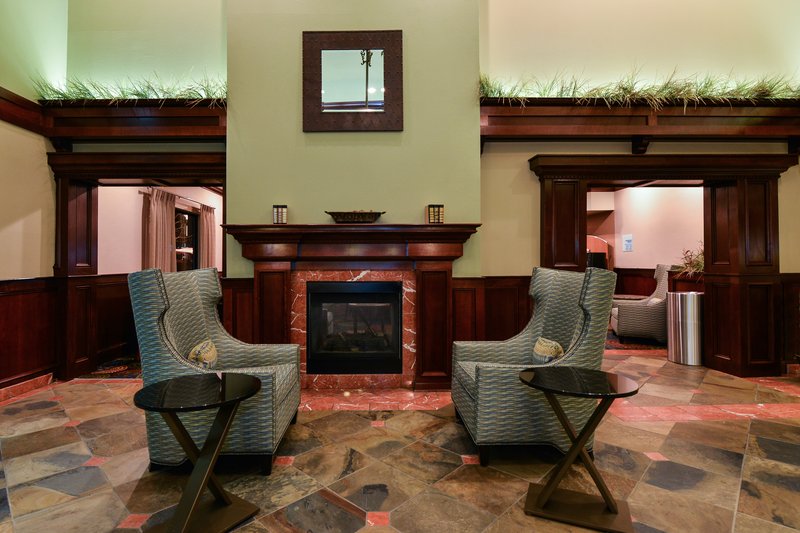 Oxford Suites Gladstone - Gladstone, OR