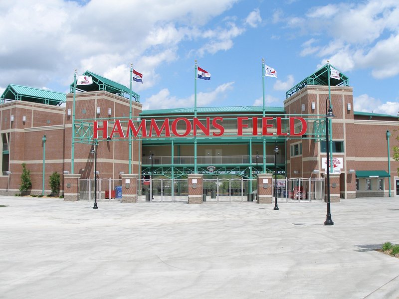 Holiday Inn Express & Suites Springfield - Springfield, MO