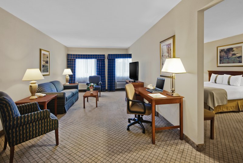 Best Western Plus North Haven Hotel - North Haven, CT
