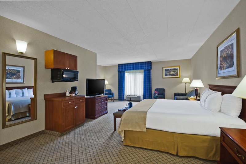 Best Western Plus North Haven Hotel - North Haven, CT
