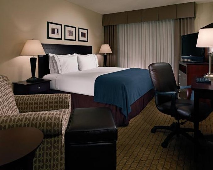 Holiday Inn Express & Suites Alpharetta - Windward - Alpharetta, GA