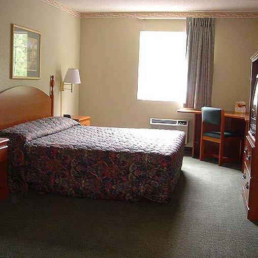 Howard Johnson Inn Pensacola Fl - Pensacola, FL