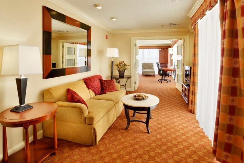Crowne Plaza HARRISBURG-HERSHEY - Harrisburg, PA