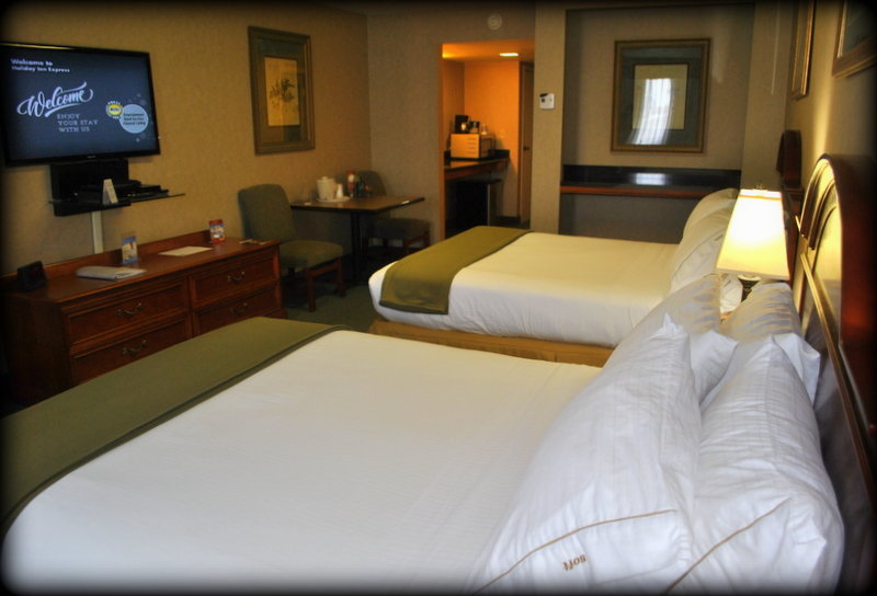 Holiday Inn Express - Tyrone, PA