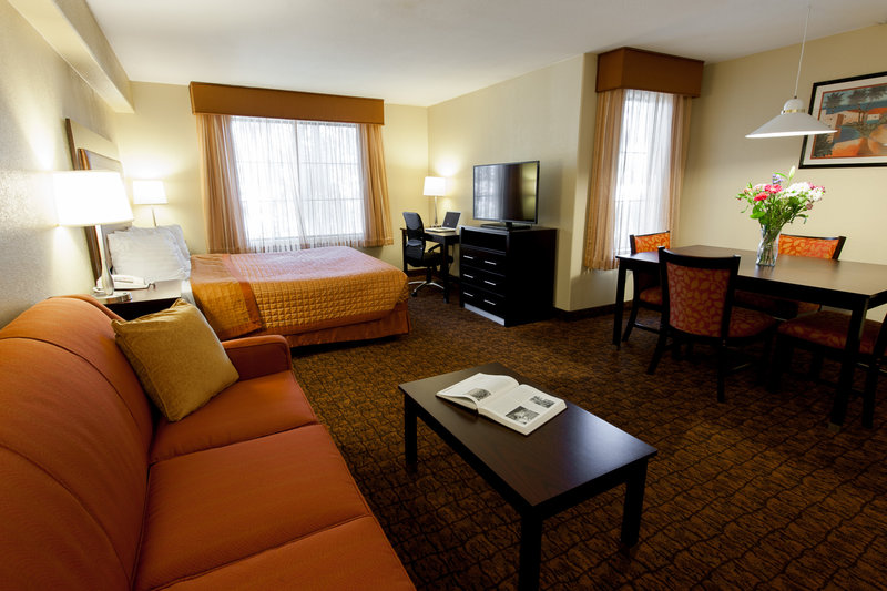 BEST WESTERN Escondido Hotel - Escondido, CA