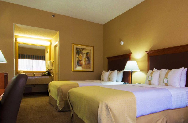 Country Inn & Suites - El Paso, TX