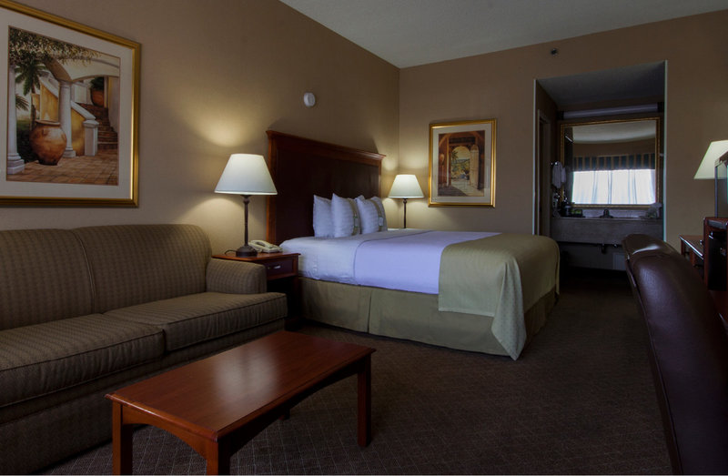 Country Inn & Suites - El Paso, TX