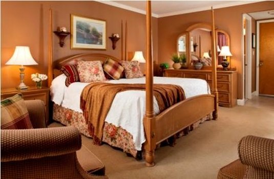 Refuge Inn - Chincoteague Island, VA