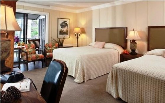 Refuge Inn - Chincoteague Island, VA