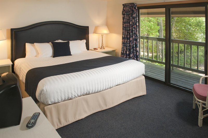 Shallows Resort - Egg Harbor, WI